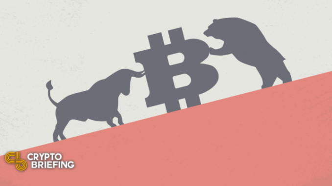 Bitcoin Shows Red Flags as Whales Sell En Masse