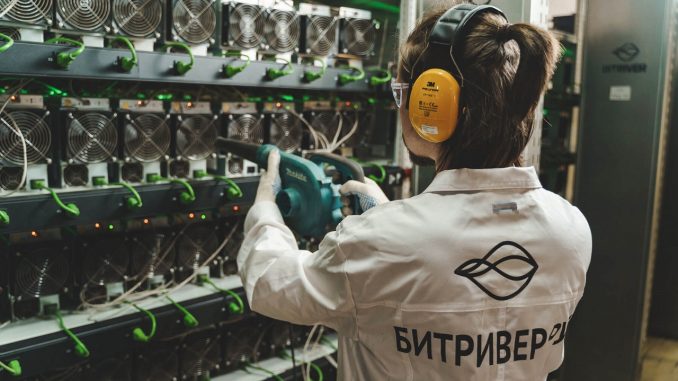 Russian Crypto Mining Giant Bitriver Considers Challenging US Sanctions