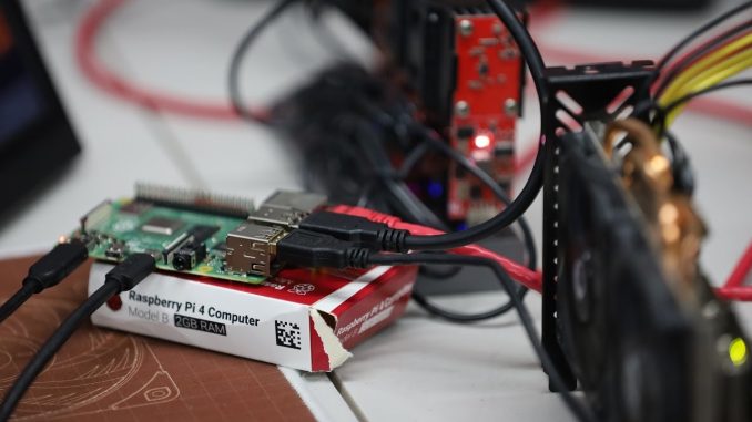 How to setup a Rasberry Pi 4 to solo mine Bitcoin with Gekko Science USB and fk33 Kaspa FPGA Mining
