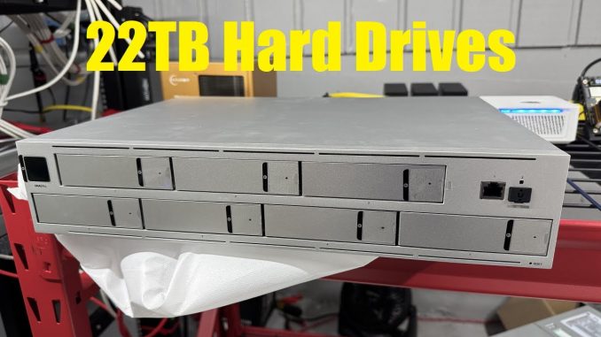 Let's setup my UNAS Pro and test out some hard drives!