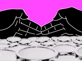 Which Altcoins Are Investors Accumulating Amid Market Fear?